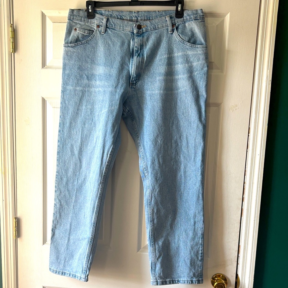 Wrangler Men's Light Blue Straight Jeans